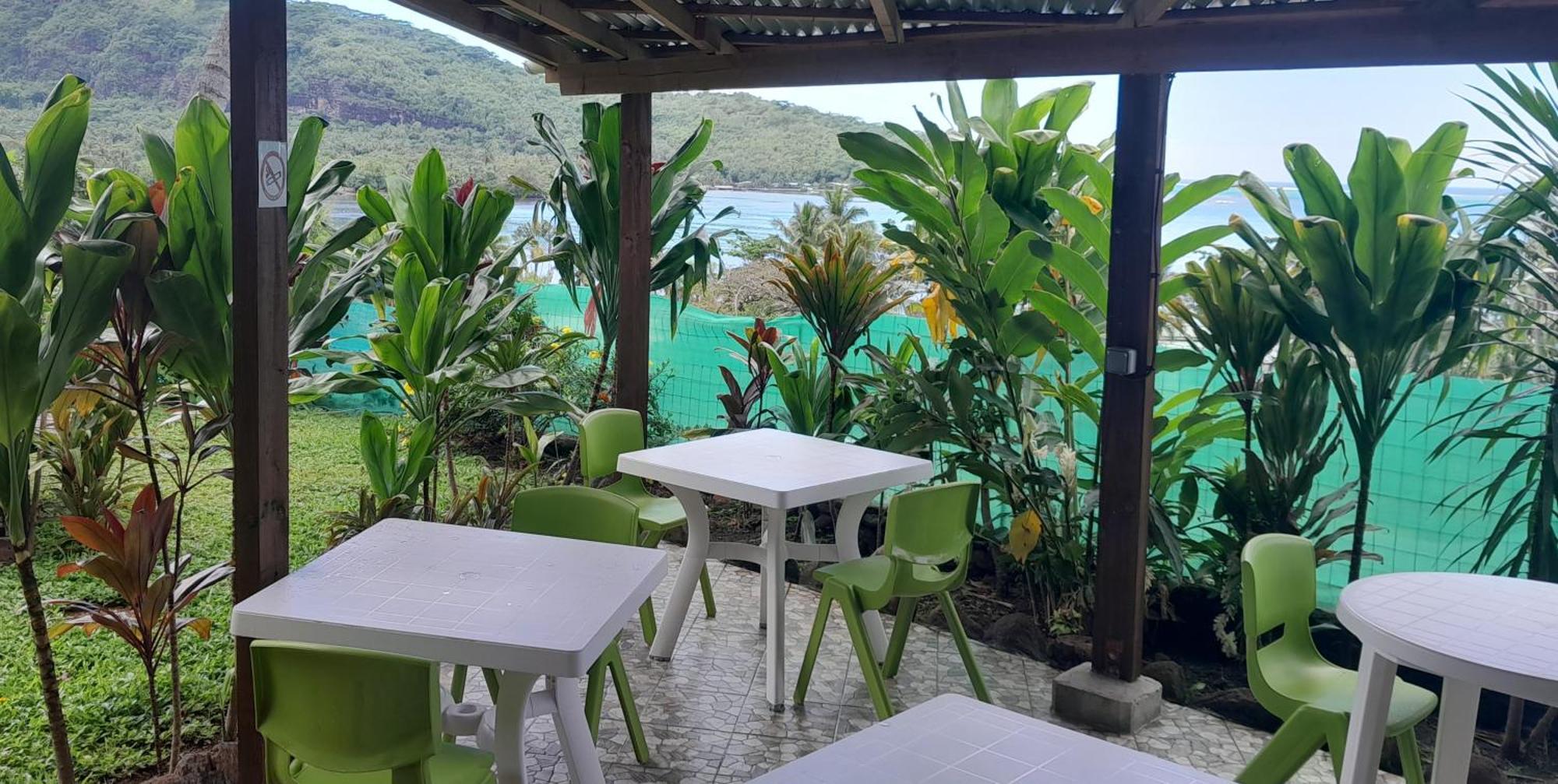 Fare Arana Moorea Guesthouse Atiha Exterior photo
